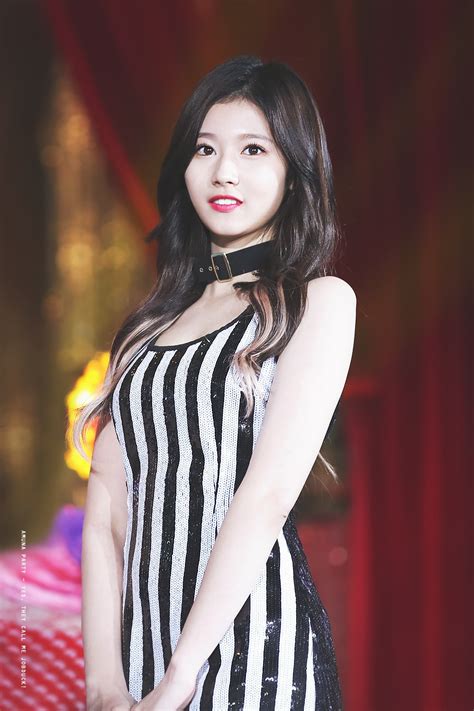 9 Photos Of Twice Sana S Stage Outfits That Are Drop Dead Gorgeous Koreaboo
