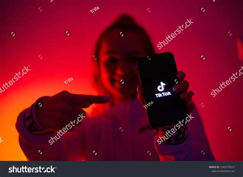 Girl Dark Side Tiktok Promoting Social库存照片1945379527 Shutterstock