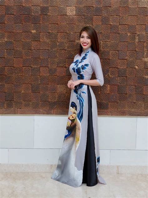 Pha Lê diện áo dài nổi bật tại Liên hoan âm nhạc truyền hình Châu Á