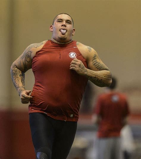 Famous For His Strength Alabamas Jesse Williams Shows Off Speed Athleticism At Pro Day