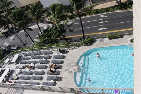 Pool Hilton Garden Inn Waikiki Beach Waikiki Beach • Holidaycheck Hawaii Usa