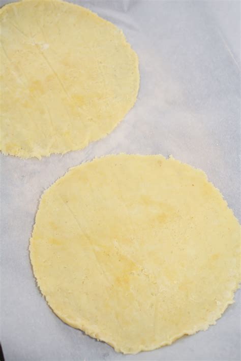 Keto Taco Bell Mexican Pizza - Easy Copycat Recipe