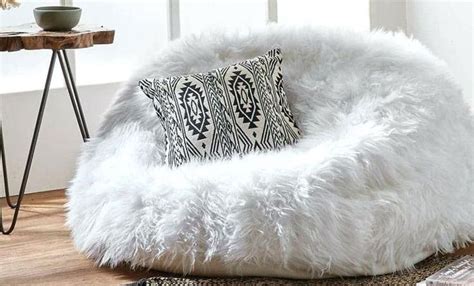 Types of bean bags • round: Fluffy Bean Bags:Top 10 Faux Fur and Cozy Bean Bags ...