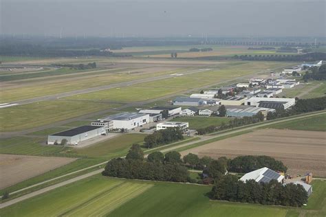 What is the telephone number of lelystad airport? Demonstratie tegen Lelystad Airport - Up in the Sky