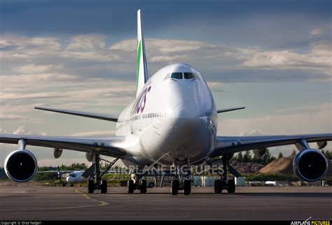 Ec Ksm Wamos Air Boeing 747 400 At Helsinki Vantaa Photo Id