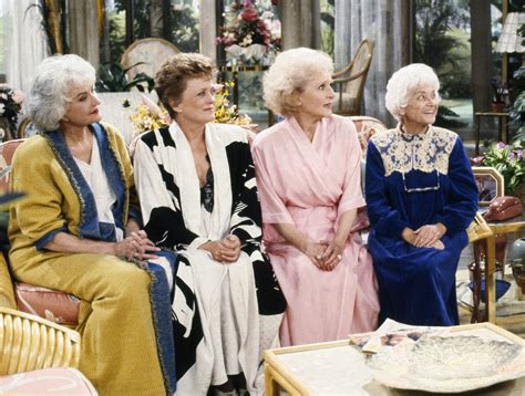 betty white interacted with the audience between takes for golden girls