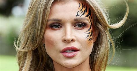 Model Joanna Krupa Strips Naked For A Good Cause