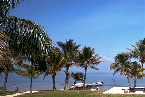 Pineapple Bay Resort Itravelde