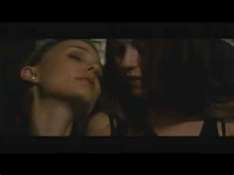Natalie Portman Mila Kunis Sexy Black Swan Dance Club Scene With