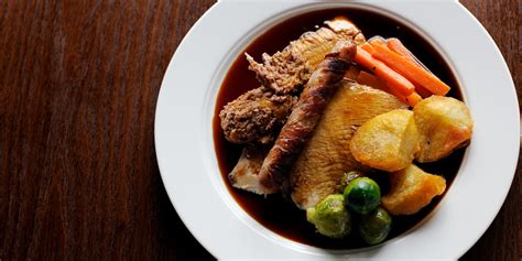 Christmas dinner in australia is based on the traditional english version.2 however due to christmas falling in the heat of the southern hemisphere's summer, meats such as ham, turkey and chicken are sometimes served cold, accompanied by side salads. Christmas Dinner Recipes - Great British Chefs