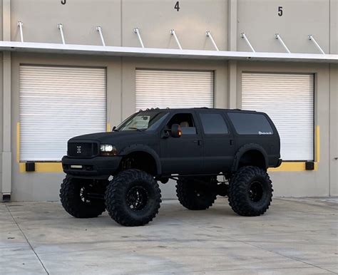 Top 10 Lifted Ford Trucks Modified For Off Roading And Desert Racing