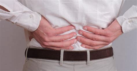 what are the symptoms of a bruised tailbone livestrong