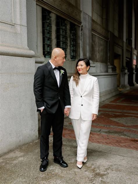 21 Chic Wedding Suits For Women Who Want To Rock A Bridal Suit