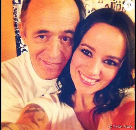 Professeure de mathématiques, elle est la femme. Alizée : Jean-Jacques Goldman lui offre deux chansons d ...