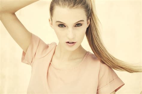 Major Model Women Jessica Smith By Brandon Aviram