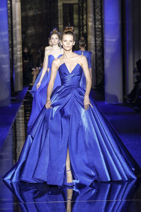 Défilés Vogue Paris Style Couture Belle Robe Idées De Mode