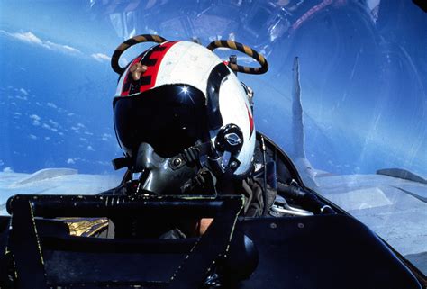 Book Tells The Inside Story Of Top Gun And The F 14 Tomcat The