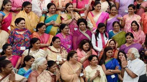 Pm Modi Hails Work Done By Women Self Help Groups Says They Can