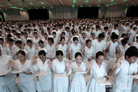 Filipina Nurses Are Hottest Male Nurses