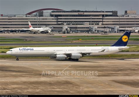 D Aihp Lufthansa Airbus A340 600 At Tokyo Haneda Intl Photo Id