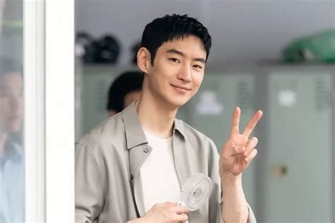 Intip Profil Dan Biodata Lee Je Hoon Pemeran Utama Di Taxi Driver Hot Sex Picture