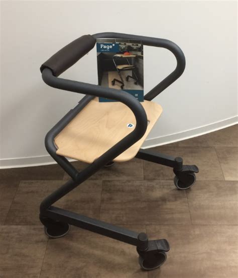 Mit seiner gesamtbreite von 55 cm und seinen leichtgängigen 7 zoll rädern ist er gut geeignet den nutzer beim gehen zu unterstützen z.b. Page - der wendige Rollator für Ihre Wohnung ...