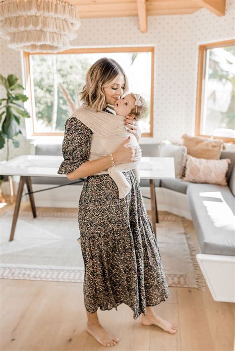 Finding The Right Kind Of Clothes For New Moms Fashion Navy Grace