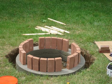 DIY Quick And Easy Fire Pit Projects To Spice Up Your Garden Yard