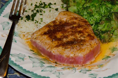 Yellow Fin Tuna At The Iron Skillet Cooking Food Recipes