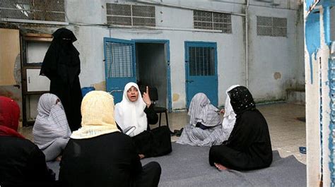 Hamas Police Force Recruits Women In Gaza The New York Times