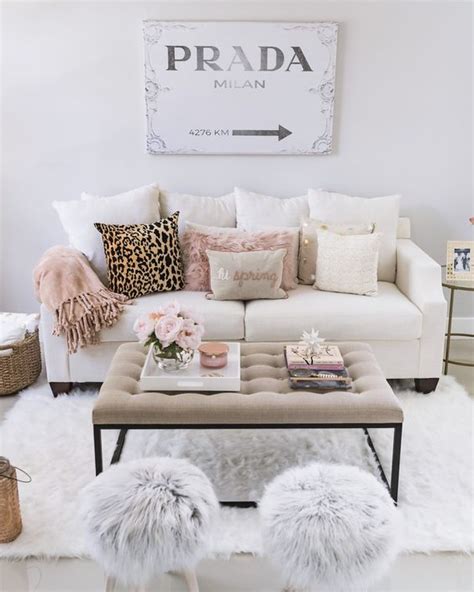 25 Swoon Worthy Glam Living Room Decor Ideas Digsdigs
