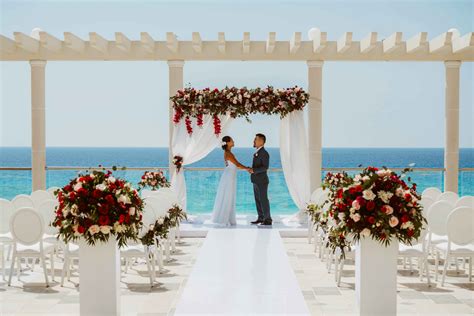 Sandos Cancun Weddings