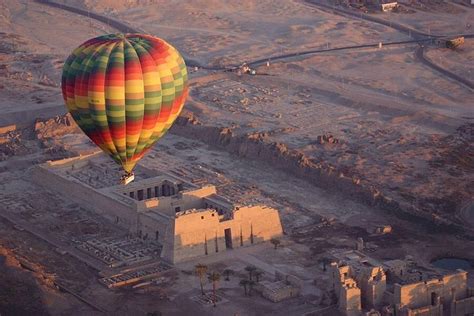 Luxor Hot Air Balloon Crash Egypt Balloon Crash At Luxor Resort Kills