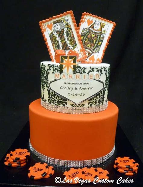 Vegas King And Queen Of Hearts Wedding Cake 582 Heart Wedding Cakes