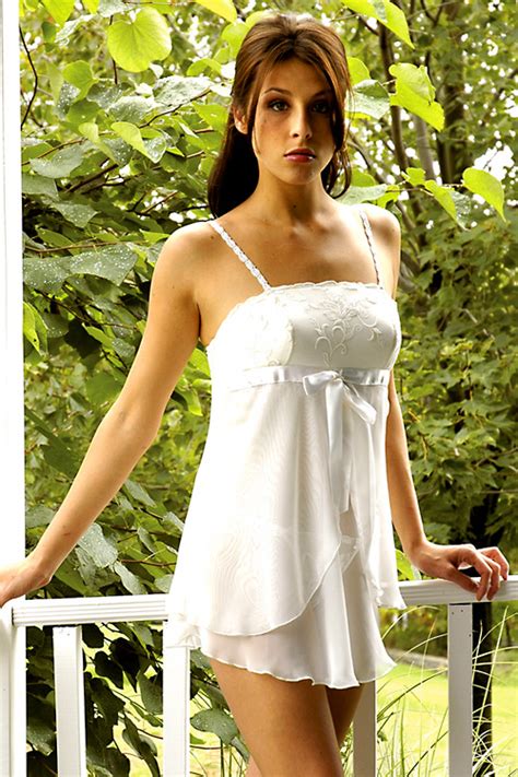 مدونة عالم السكس قمصان نوم مثيرة للعرايس 2013 ملابس نوم مثيرة للعروس 2013 قمصان نوم شفافة