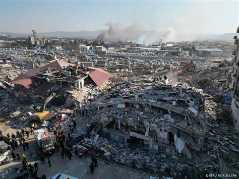 Dodental aardbeving Turkije en Syrië 21 000 voorbij