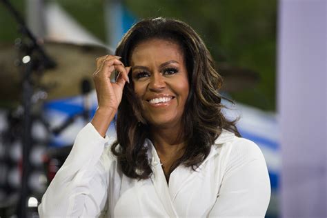Michelle Obama On Not Wrapping Presents In Secret Docs On Kimmel