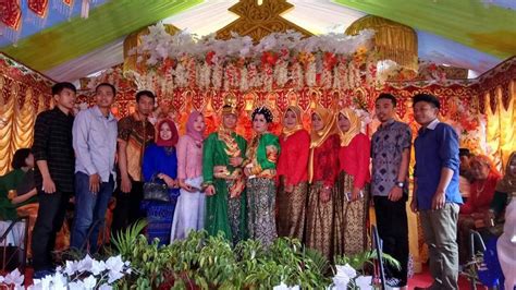 May 24, 2021 · tidak jarang, mahar yang digelontorkan untuk menikah pun tidak sedikit. Nikahi Gadis Bugis Barru, Ini Mahar dari Pria Asal Korea - Barru.Org
