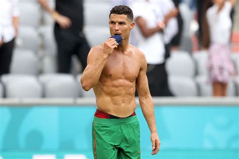Wie Sieht Die Ernährung Von Cristiano Ronaldo Aus Ex Mitspieler Und