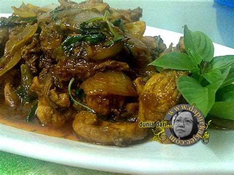 Daun selasih tidak hanya menyehatkan, tapi masih banyak yang lainnya. FauziahSamad.com: AYAM KAPRAU DAUN SELASIH