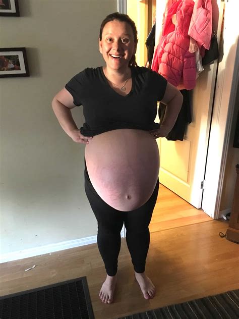 teens 39 weeks pregnant with twins belly pregnantbelly