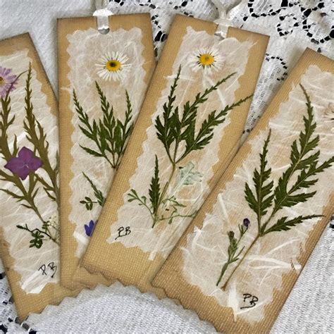 Nature Bookmarks Pressed Flower Bookmarks Set Of 4 Botanical Etsy In