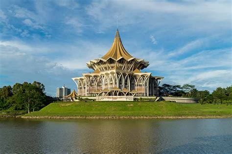 Time tunnel museum, butterfly garden, sam poh temple and night market are the top places to visit in cameron highlands. Tourist Places to Visit in Sarawak, Malaysia - Top Sarawak ...