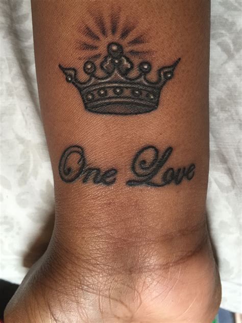 Queen One Love Tattoocouple Tat Love Tattoos Couple Tattoos Couple Tat