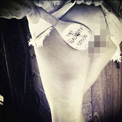 Heidi Klum Exposes Bare Butt In Naughty New Instagram