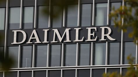 Daimler will Konzern aufspalten und ändert auch noch Namen Politik