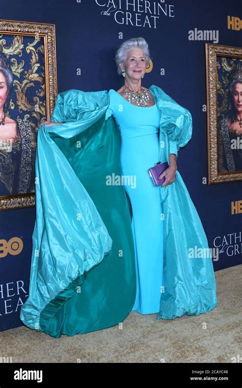Los Angeles Oct 17 Helen Mirren At The Hbos Catherine The Great Premiere At The Hammer