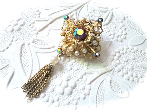 Gold Pearl And Rhinestone Brooch With Tassel Costume Jewelry Etsy In 2020 Vintage Brooch