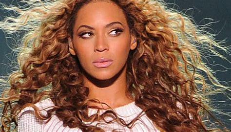 Beyoncés Låt För Sexig För Hennes Mamma Extra Expressen