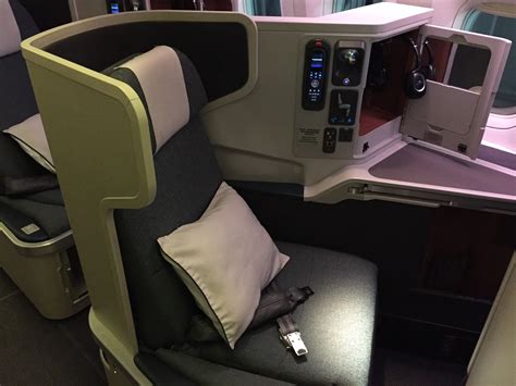 Review Cathay Pacific Business Class New York To Hong Kong One Foot
